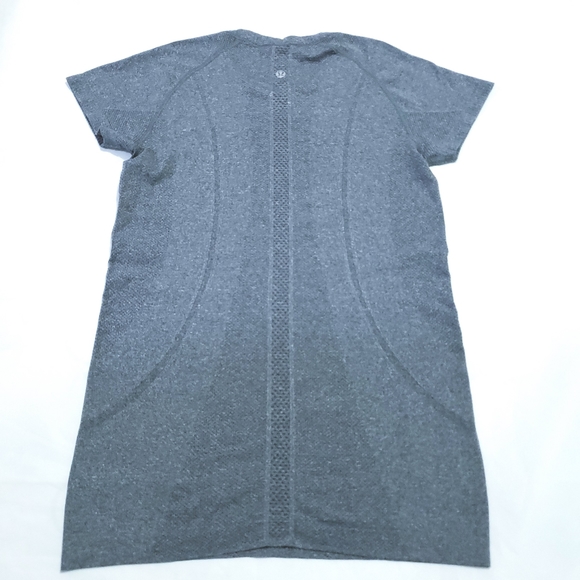 lululemon Grey Swiftly Tech Short Sleeve Crew SZ 6 - Picture 4 of 6